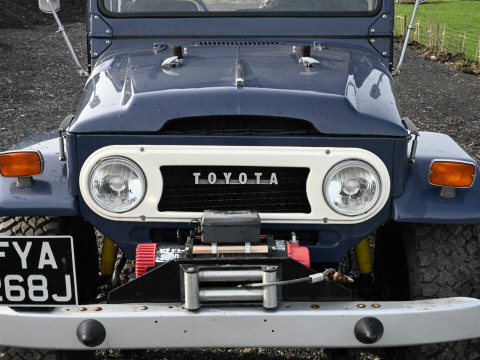Image 37/50 de Toyota Land Cruiser FJ 40 (1970)