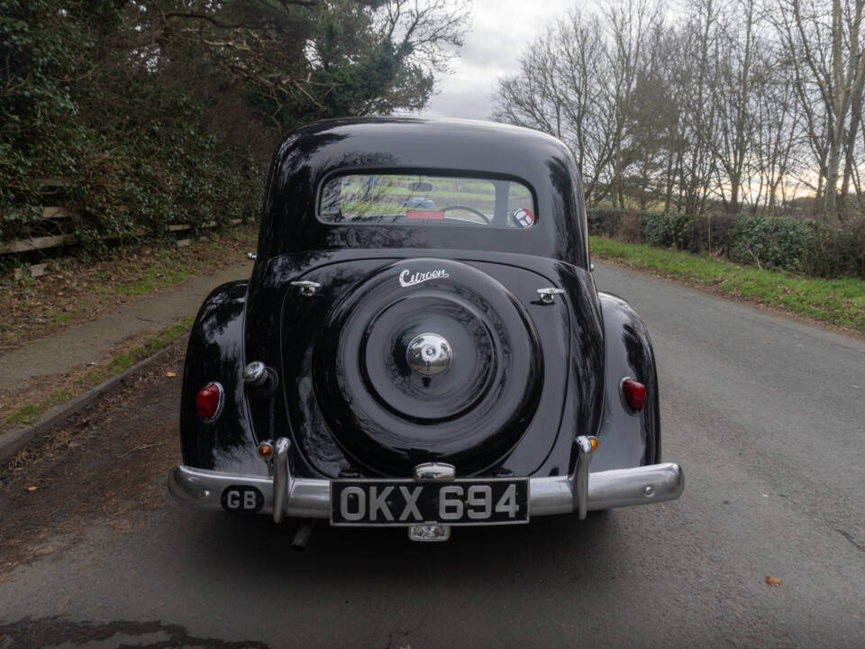 Image 5/13 of Citroën Traction Avant 15&#x2F;6 (1951)