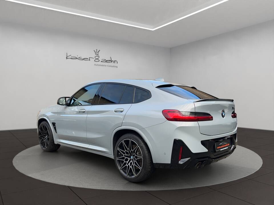 Image 6/29 of BMW X4 M (2022)