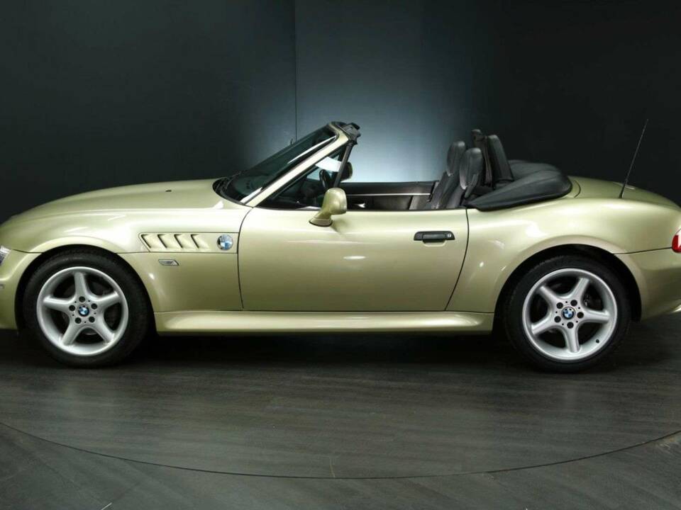 Bild 3/30 von BMW Z3 2.2i (2002)
