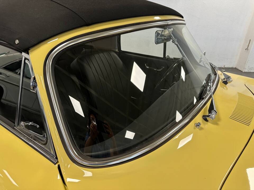 Image 55/101 of Porsche 356 B 1600 (1963)
