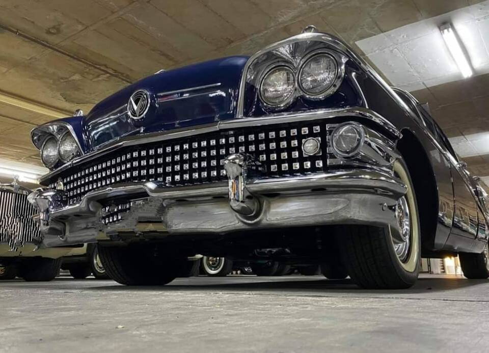 Image 3/8 of Buick 40 Special (1958)