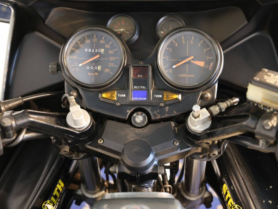 Bild 10/21 von Honda CB 900 F2 (1982)