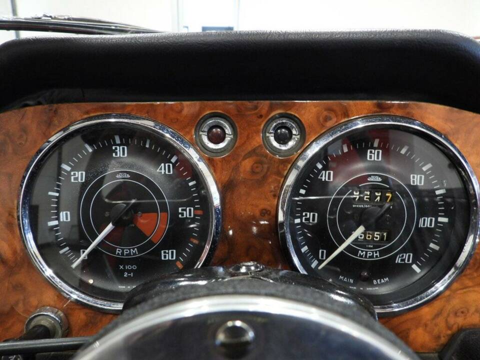 Afbeelding 5/10 van Triumph TR 4A (1966)