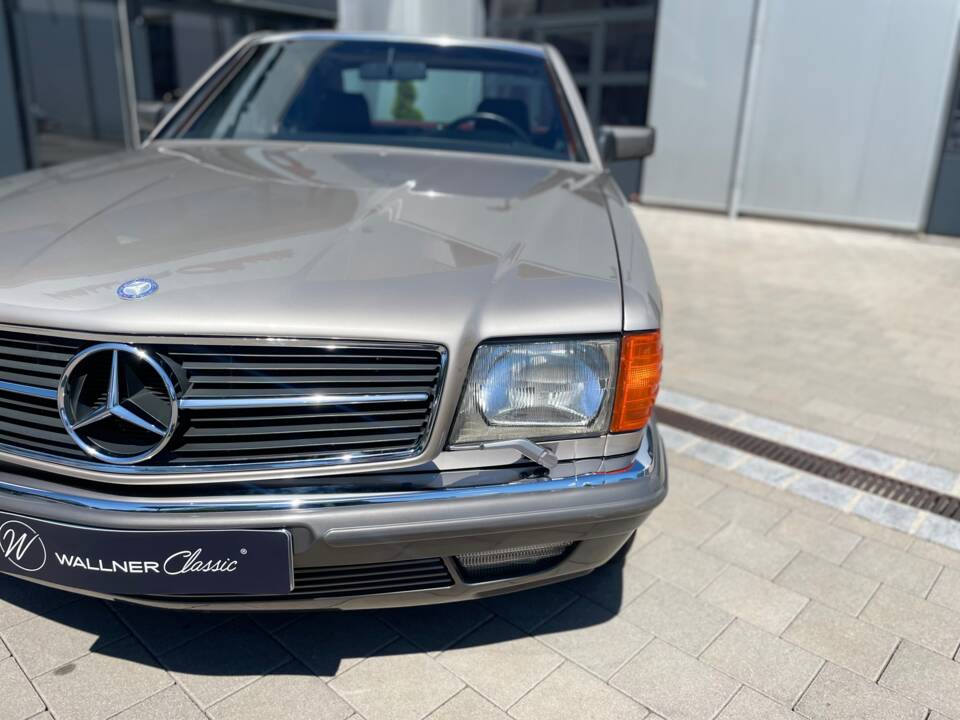 Bild 39/48 von Mercedes-Benz 500 SEC (1985)