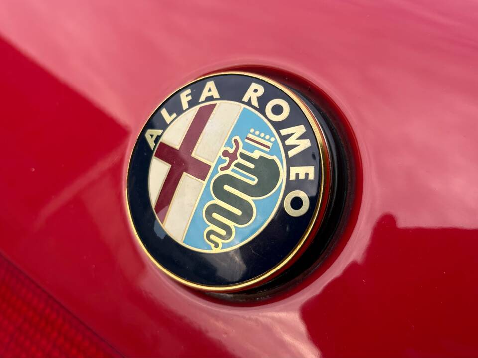 Image 19/26 of Alfa Romeo GTV 1.8 Twin Spark (1999)
