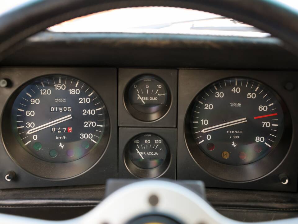 Image 19/32 of Ferrari 400 GT (1977)