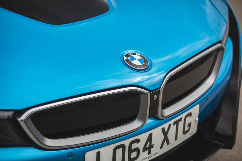 Immagine 34/41 di BMW i8 Coupé (2015)