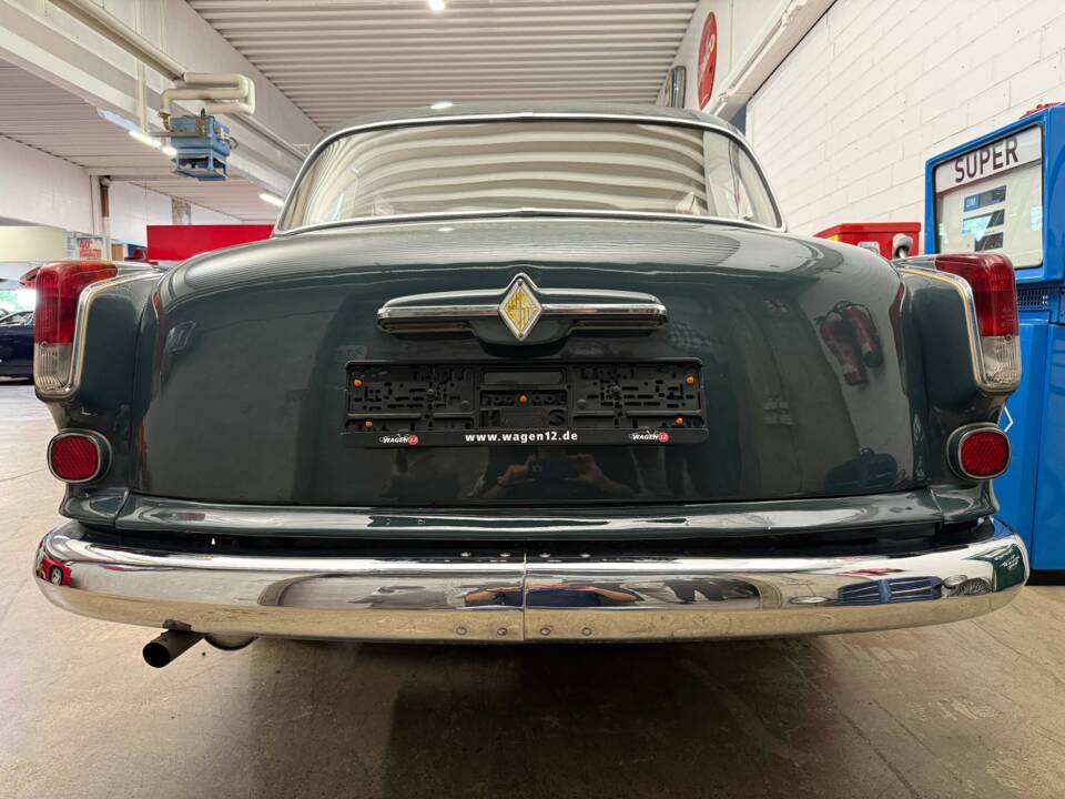 Image 15/17 of Borgward Isabella Coupe (1960)