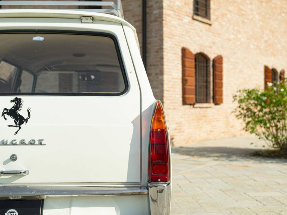 Immagine 10/50 di Peugeot 404 Familiale (1965)