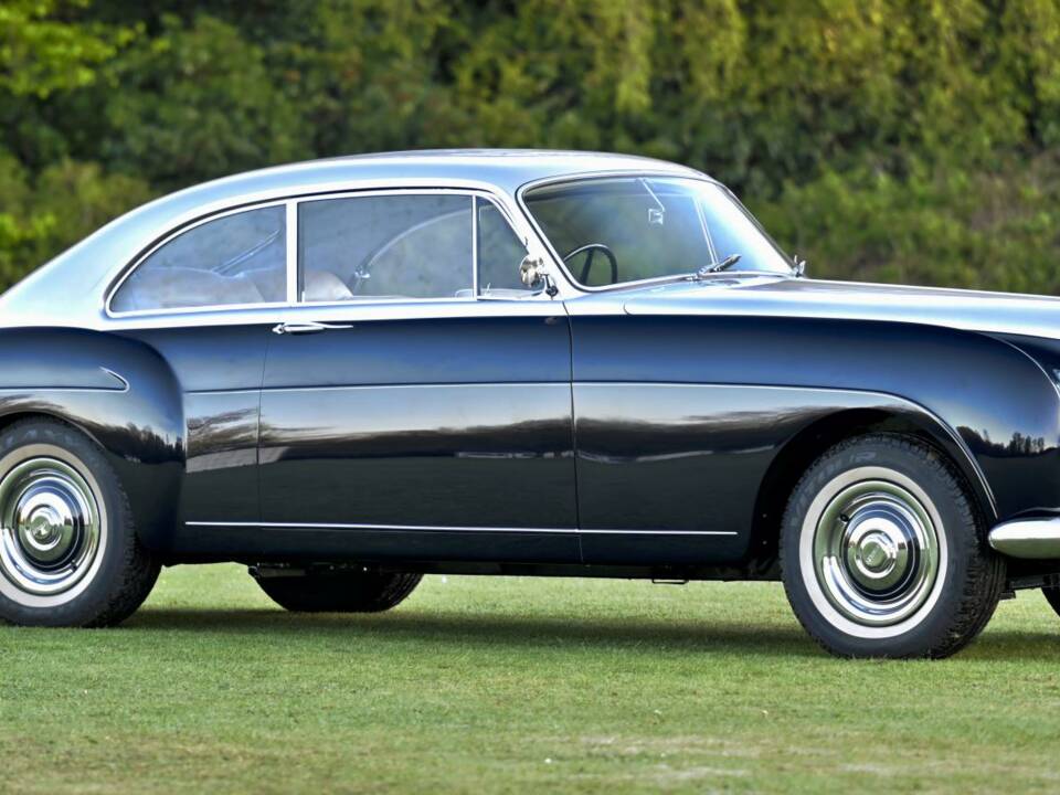 Immagine 3/50 di Bentley S 1 Continental (1955)