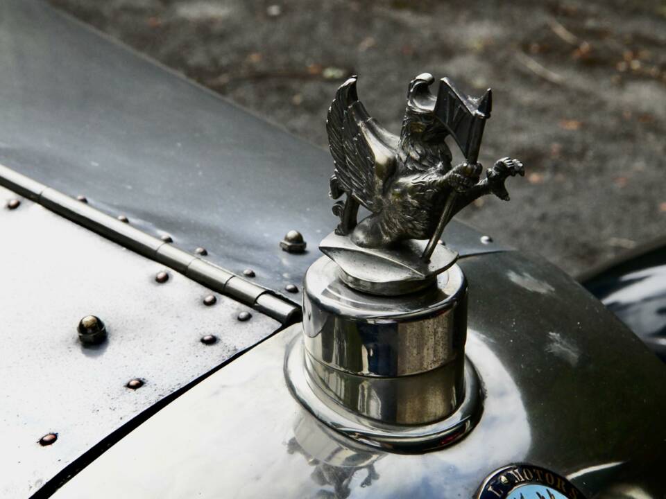 Immagine 41/50 di Vauxhall 23&#x2F;60 Malvern Tourer (1923)