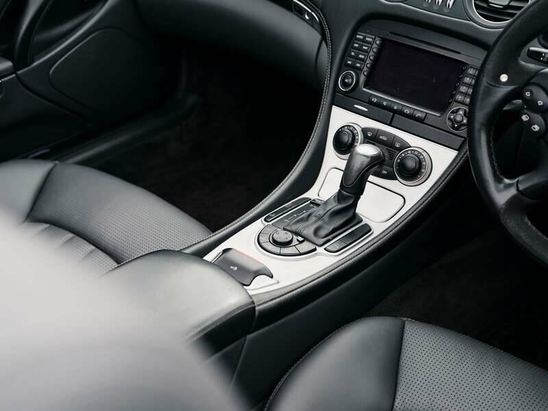 Afbeelding 38/50 van Mercedes-Benz SL 55 AMG (2006)