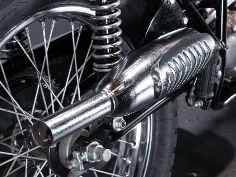 Image 16/50 of BSA DUMMY (1969)