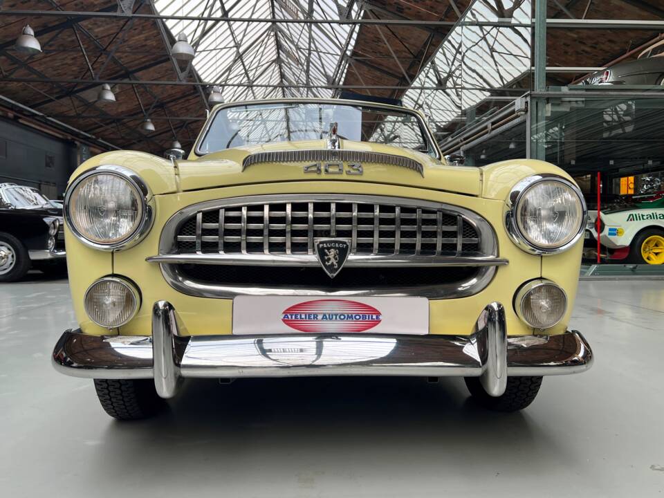 Bild 4/31 von Peugeot 403 Cabriolet (1957)