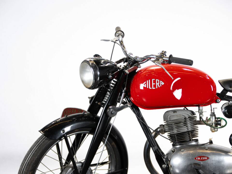 Bild 23/50 von Gilera 150 Sport (1951)