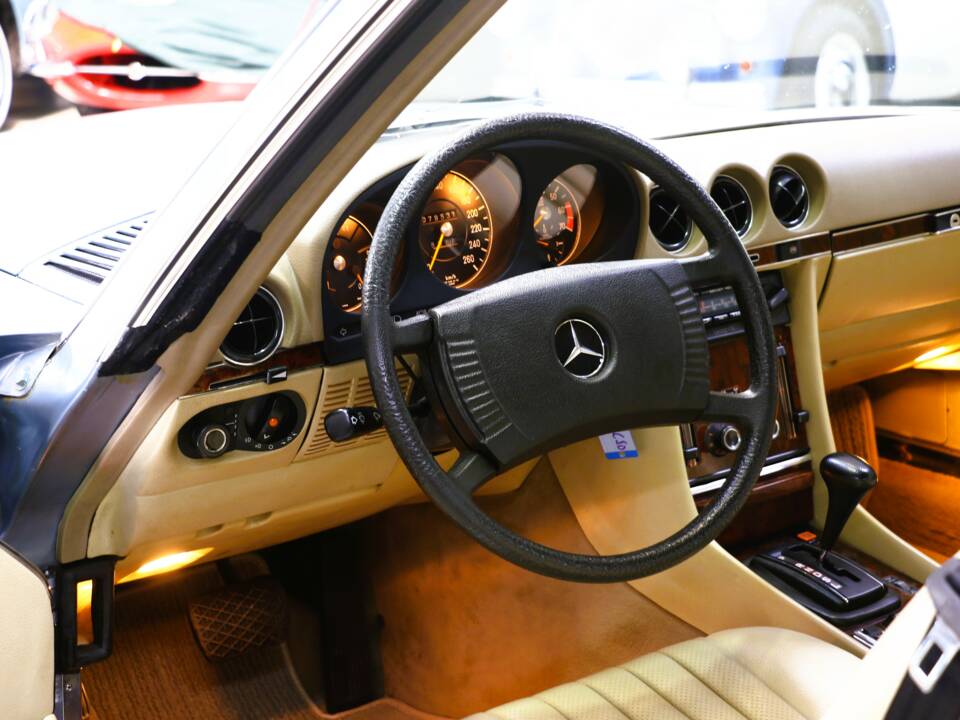 Image 19/41 de Mercedes-Benz 450 SLC 5,0 (1979)