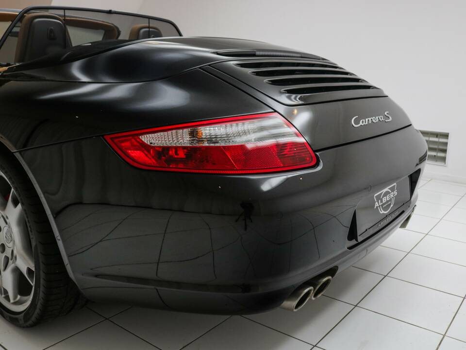 Bild 18/21 von Porsche 911 Carrera S (2009)