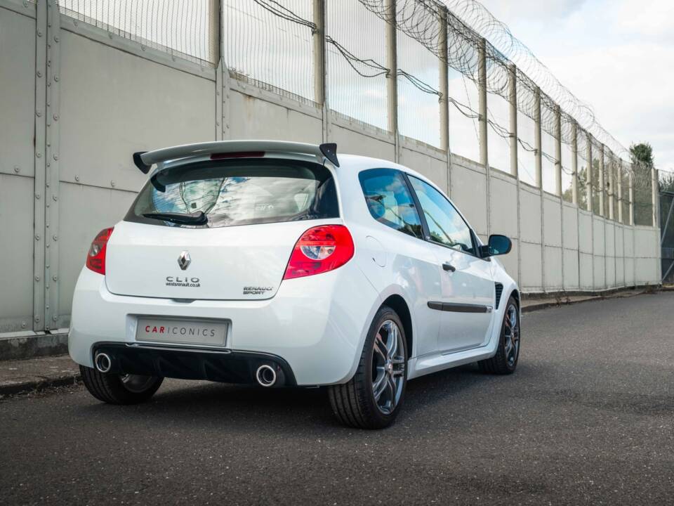 Image 16/58 de Renault Clio III 1.4 16V (2010)