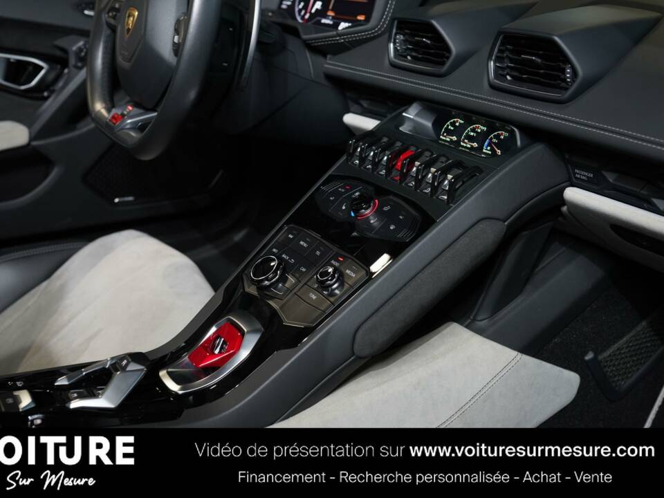 Image 33/44 de Lamborghini Huracán Spyder (2016)