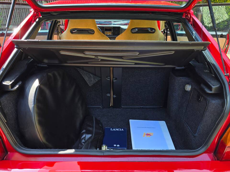 Immagine 57/63 di Lancia Delta HF Integrale Evoluzione II (1994)