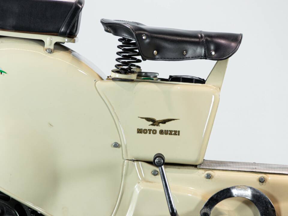 Image 21/50 of Moto Guzzi DUMMY (1951)