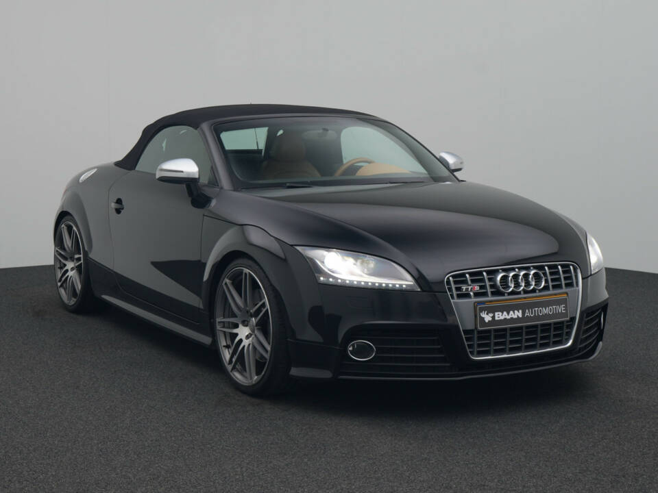 Image 30/41 de Audi TT 2.0 TFSI (2009)