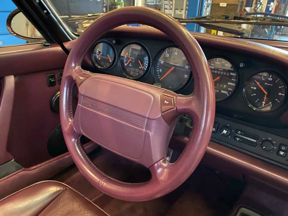 Bild 16/23 von Porsche 911 Carrera 4 (1992)