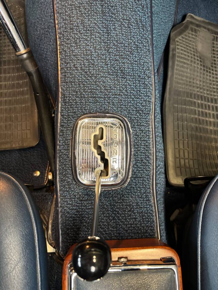 Immagine 19/25 di Mercedes-Benz 280 SL (1968)