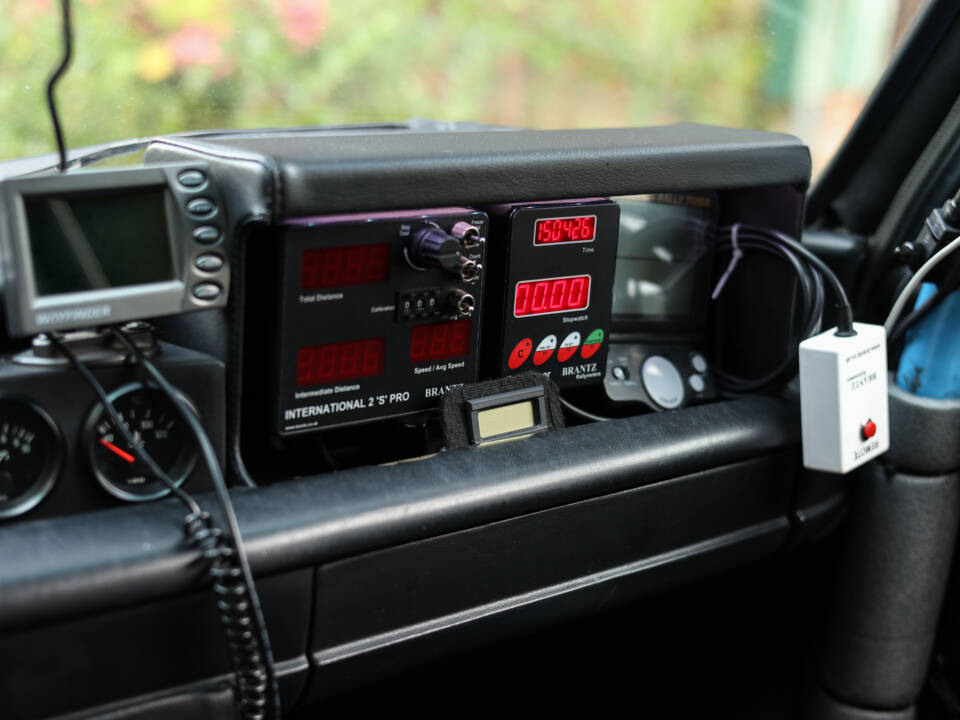 Image 19/80 de BMW 2002 (1975)