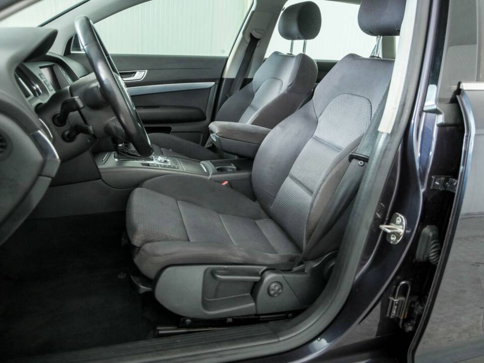 Immagine 33/45 di Audi A6 Avant 2.4 (2006)