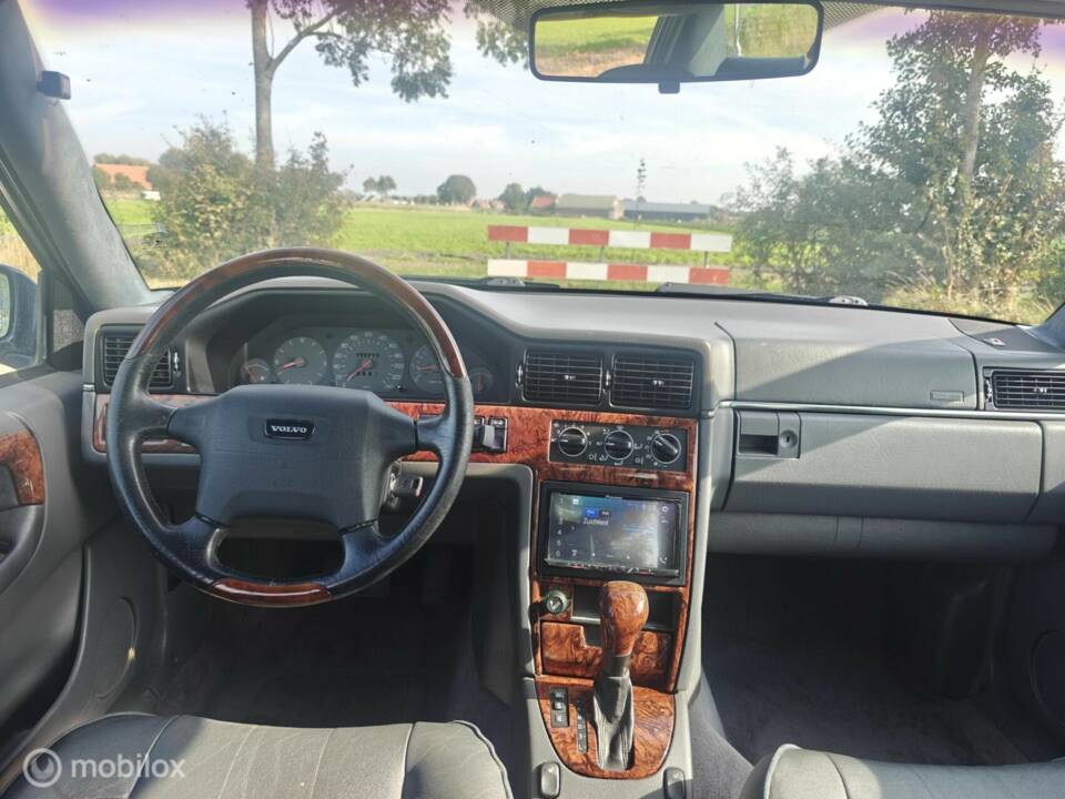 Bild 16/37 von Volvo S90 3.0i (1998)