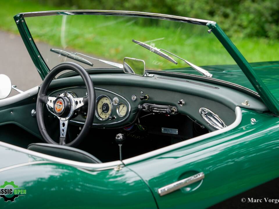 Image 35/59 of Austin-Healey 100&#x2F;6 (BN6) (1958)