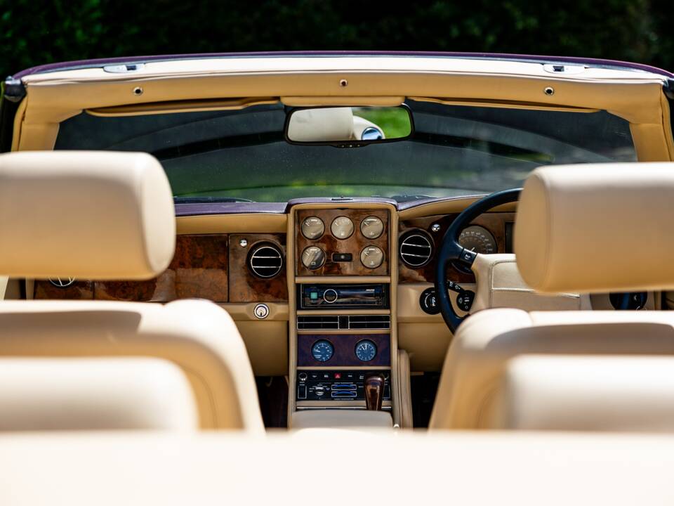 Image 11/46 of Bentley Azure (1997)