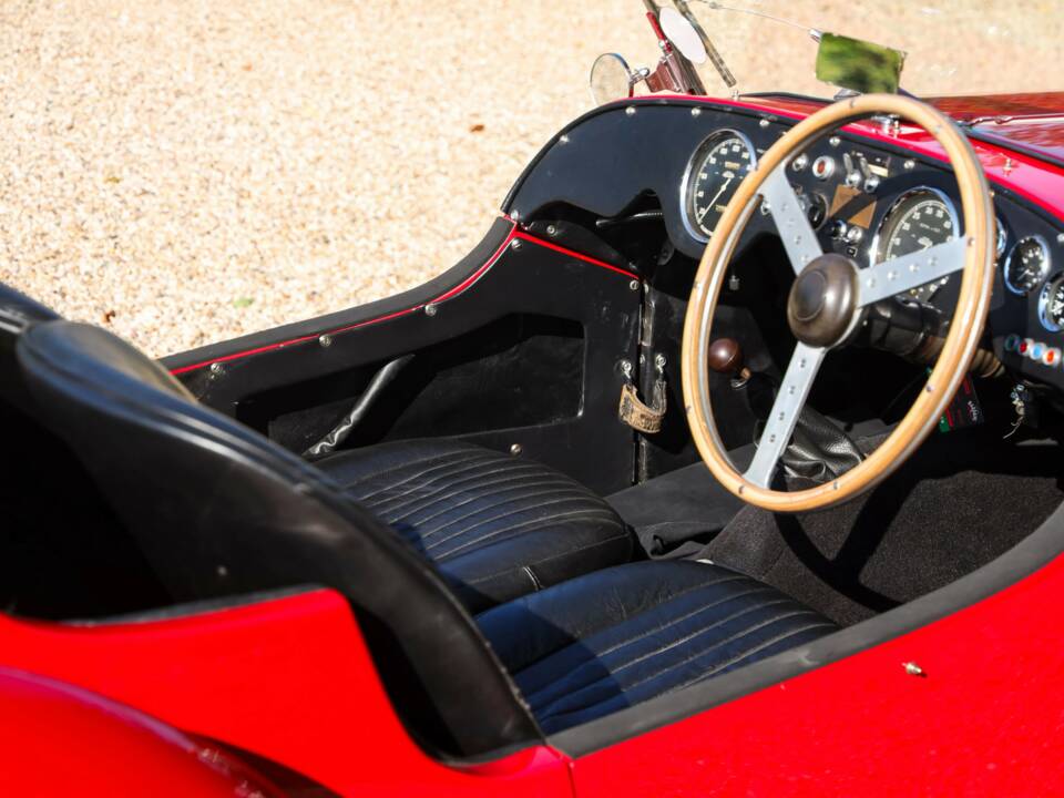 Image 45/50 of Healey Silverstone (1950)