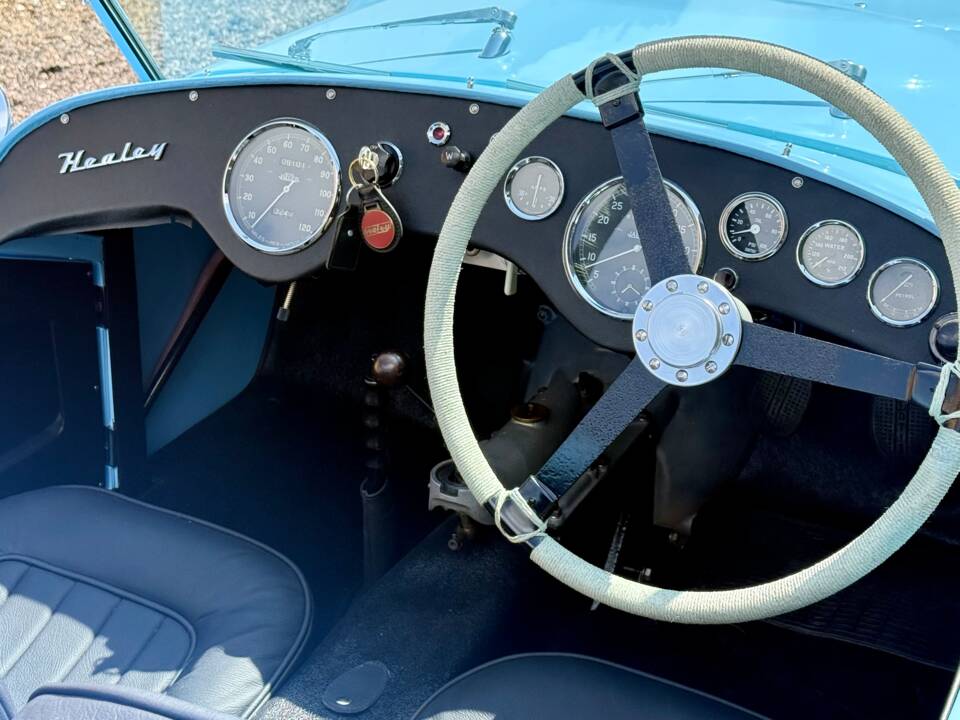 Bild 7/12 von Healey 2,4 Liter Abbott (1953)