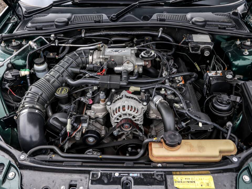 Image 11/26 of MG ZT 260 (2004)