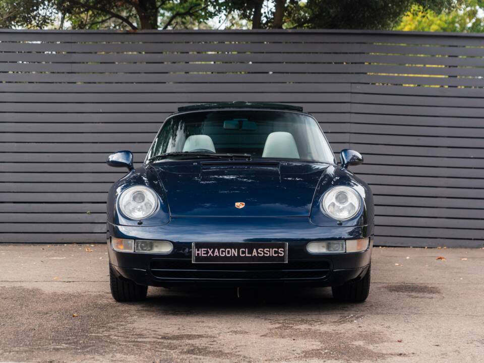 Image 17/68 of Porsche 911 Carrera (1997)