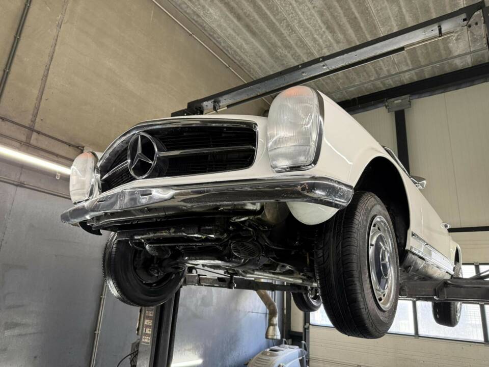 Bild 50/50 von Mercedes-Benz 280 SL (1969)
