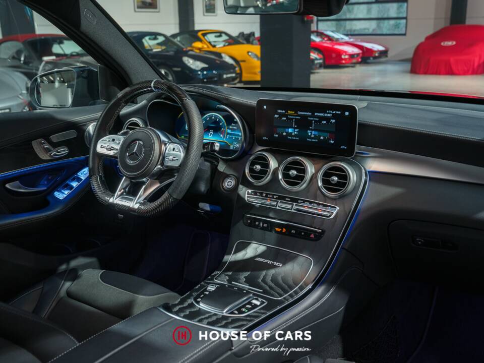 Image 16/23 of Mercedes-Benz GLC 63 S AMG 4MATIC+ (2020)