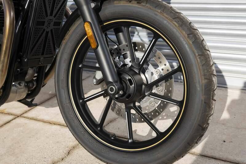 Immagine 20/42 di Triumph Street Twin Bonneville (2021)