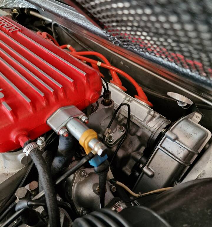 Image 48/82 of Ferrari 308 GTS Quattrovalvole (1983)