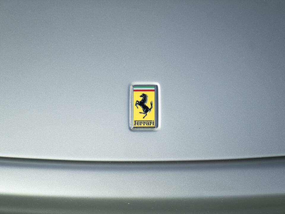 Immagine 33/50 di Ferrari 550 Maranello (2001)