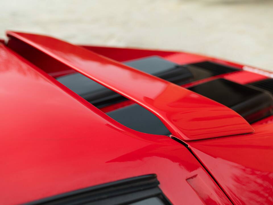 Obraz 24/50 pojazdu Ferrari 512 BBi (1982)