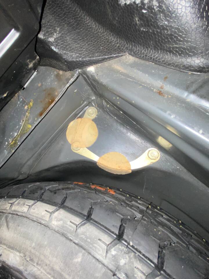 Bild 33/66 von Mercedes-Benz 190 E 2.3-16V (1986)