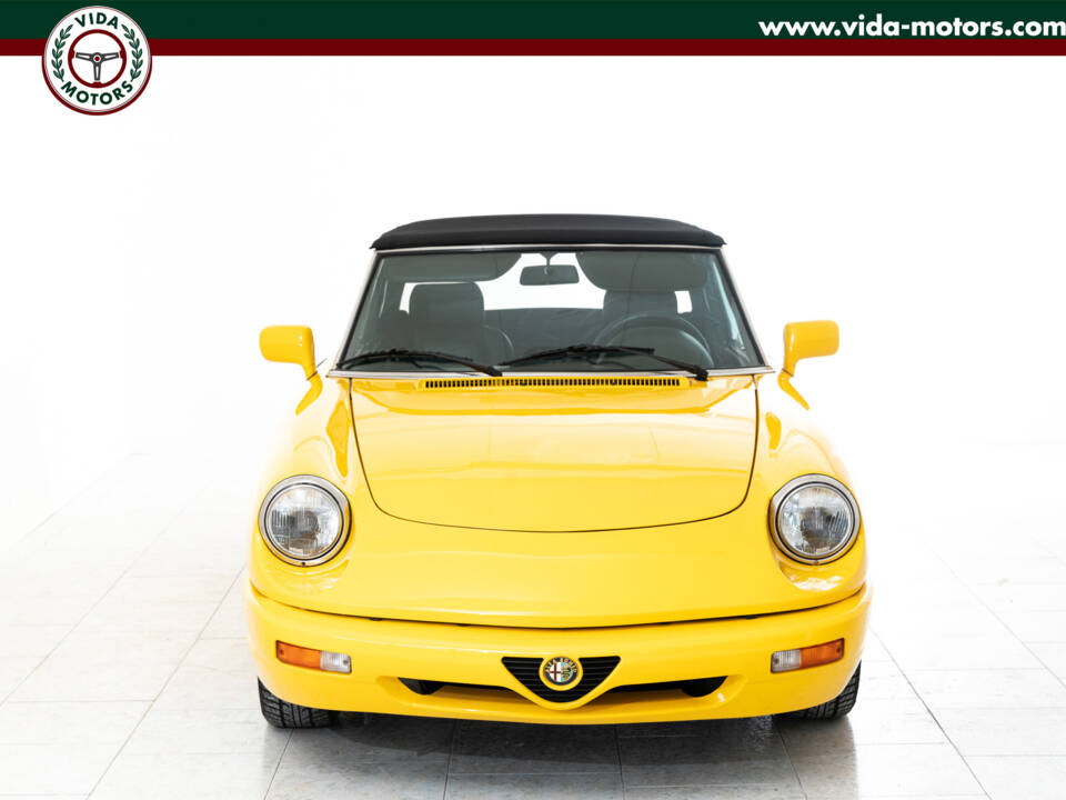 Image 9/37 of Alfa Romeo 2.0 Spider (1993)