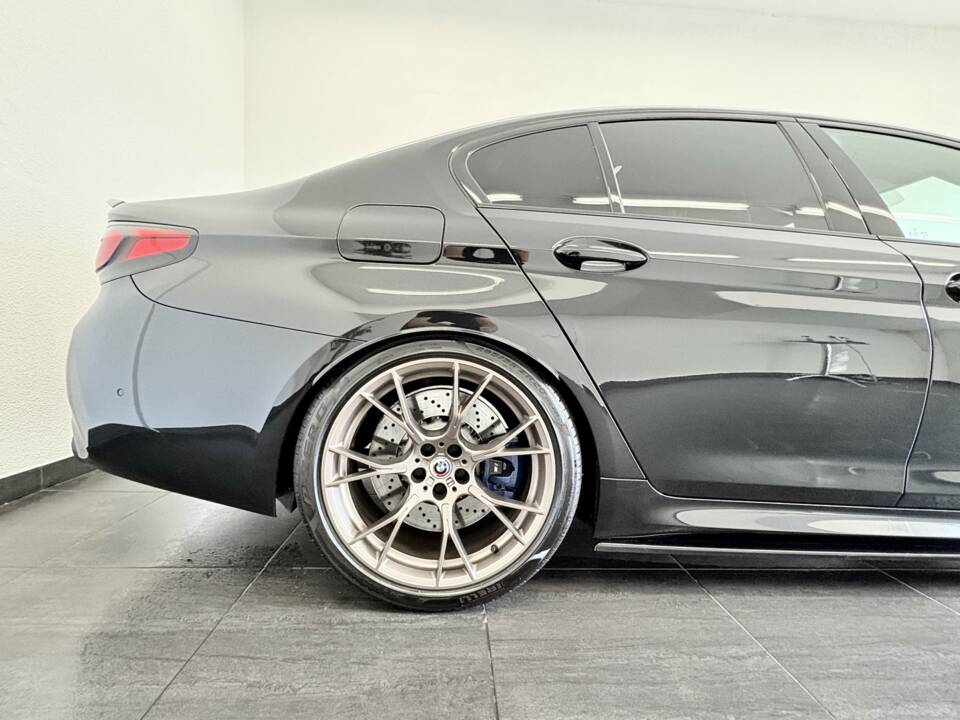 Image 5/31 of BMW M5 xDrive (2021)