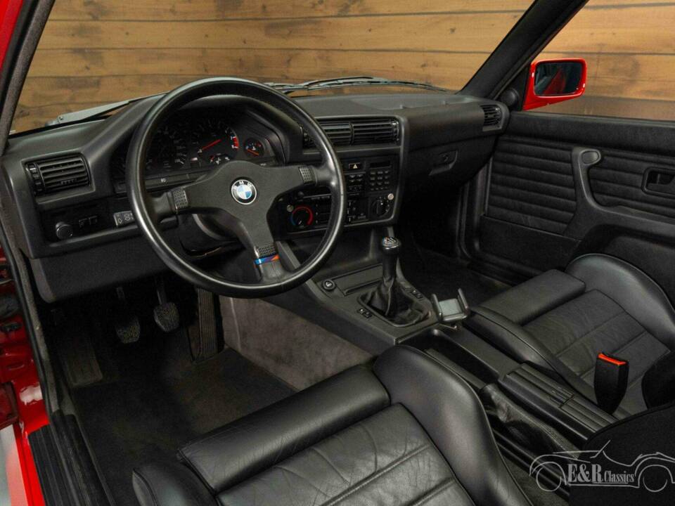Immagine 2/19 di BMW M3 (1989)