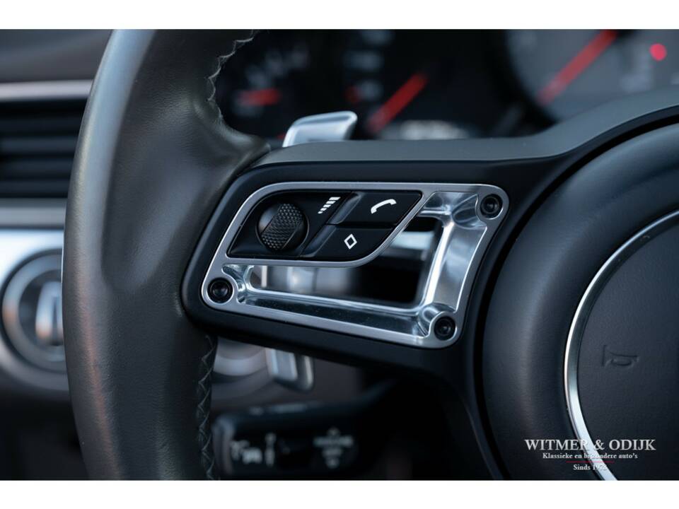 Image 13/44 of Porsche 911 Carrera S (2016)