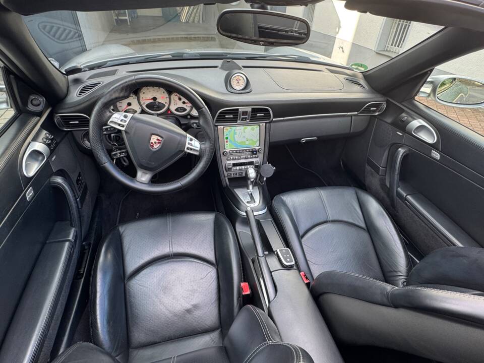Image 30/59 of Porsche 911 Carrera S (2006)